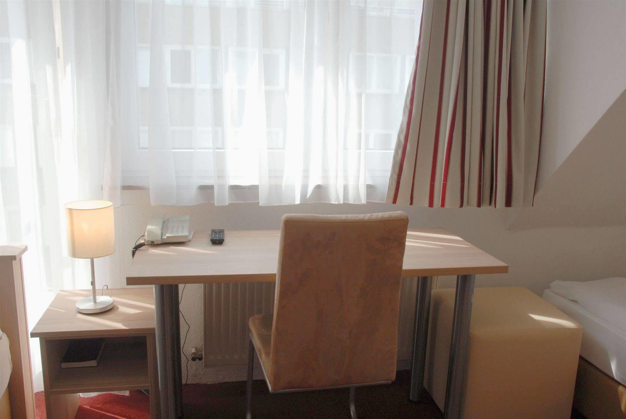 Hotel Domblick Garni Köln Dış mekan fotoğraf